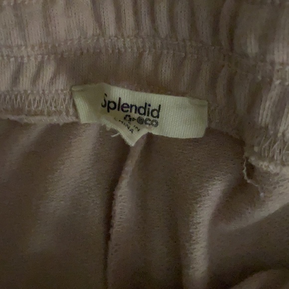 Splendid - Picture 4 of 4